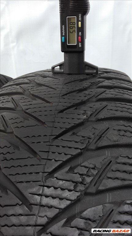 215/65R16 Goodyear téli gumi garnitúra 215/65 r16 5. kép