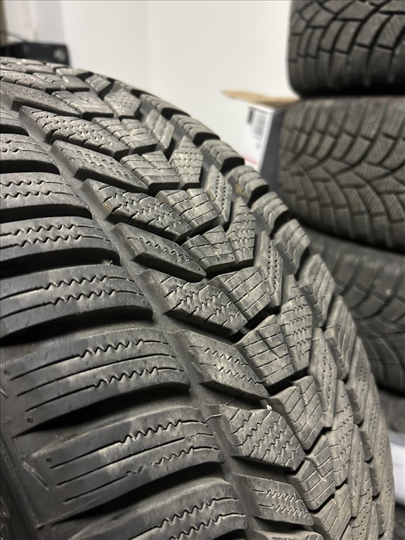 Hankook Winter iCept evo3 225/40 R19 2. kép