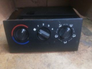 Opel Vectra B Fűtéskapcsoló (Nem klímás) *117400* 90586319 1. kép