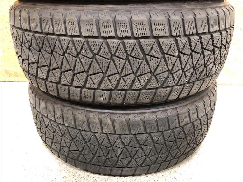 235/60/18 téli gumi Bridgestone jó állapot 235 60 18 4. kép