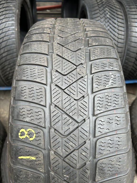 2db 225/60×18″ Pirelli téli gumiabroncs. (3752445) 2. kép