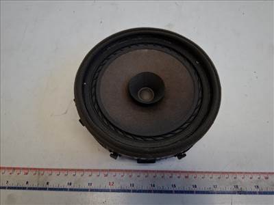 Mitsubishi Space star bal hátsó hangszóró 8720A151