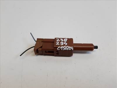 Nissan Note (E12) kuplungpedál kapcsoló