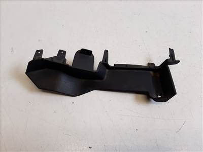 Nissan Note (E11) jobb első levélrács záróvég 668689U000