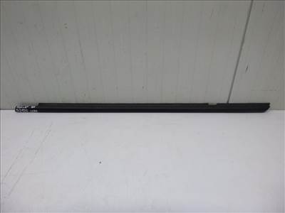 Opel Astra H 5 ajtós bal hátsó vízlehúzó 24468035