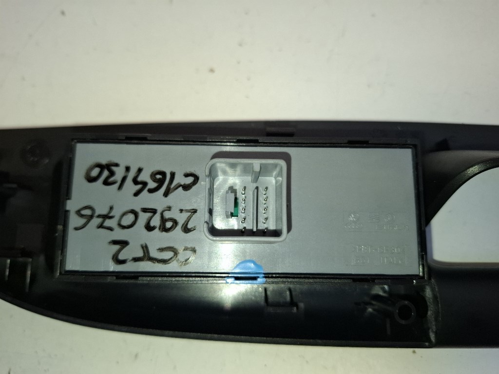 Skoda Octavia (1Z) bal elsõ ablakemelõ kapcsoló 1Z0959858B 3. kép