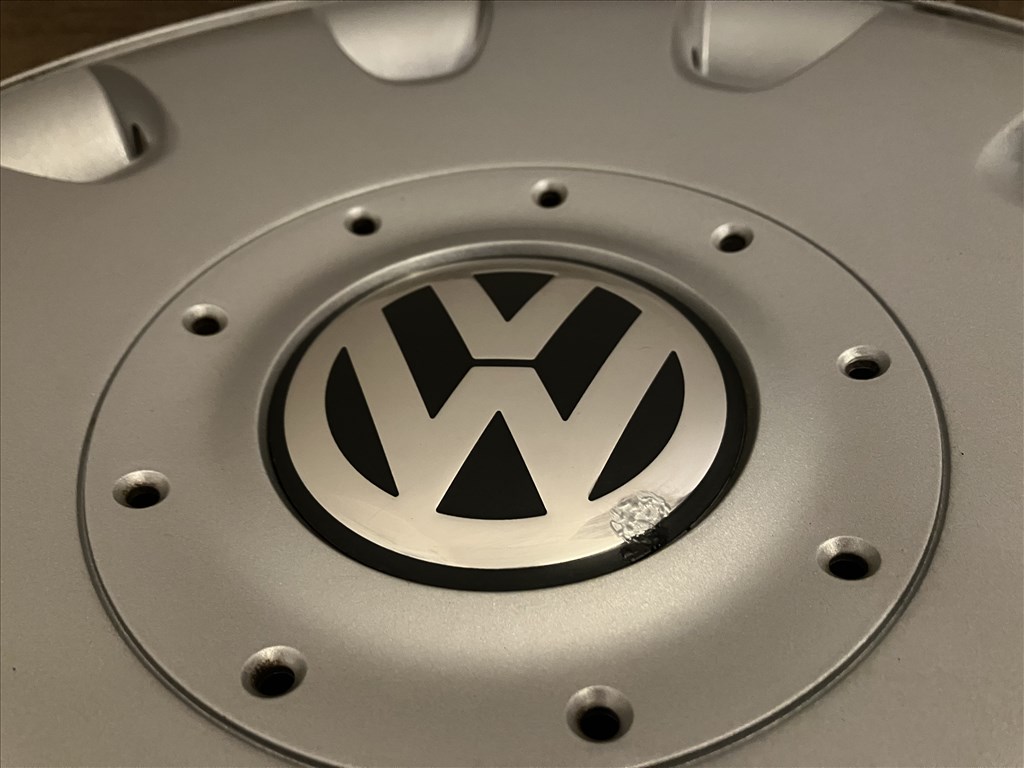 Volkswagen Passat gyári dísztárcsa 15 col 1t0601147 4. kép