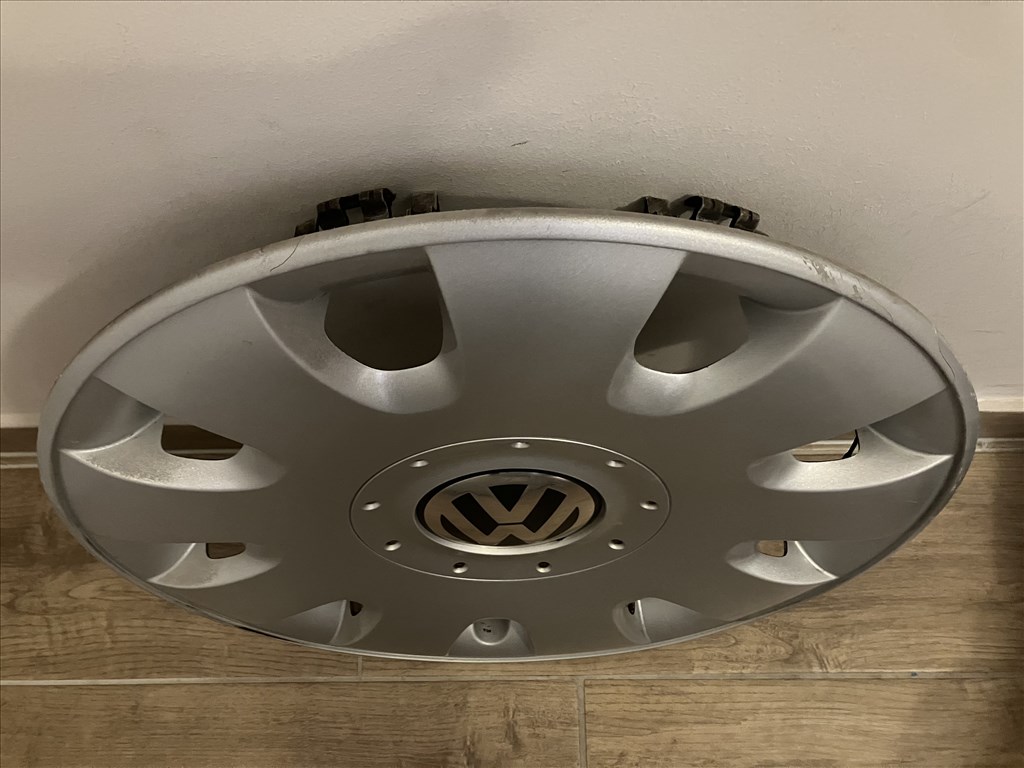 Volkswagen Passat gyári dísztárcsa 15 col 1t0601147 5. kép