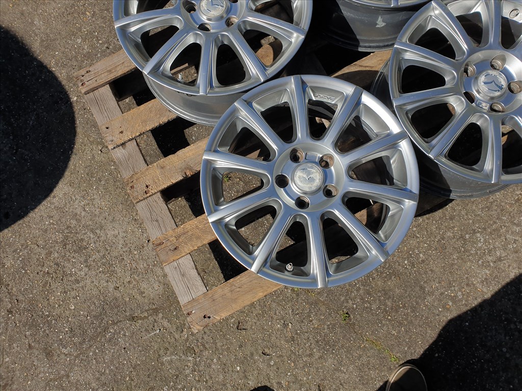 17" 5x114,3 Mazda 4. kép