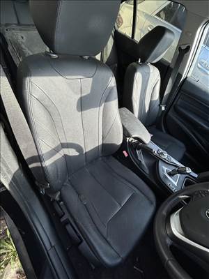 BMW 320 F30 ülésgarnitúra 