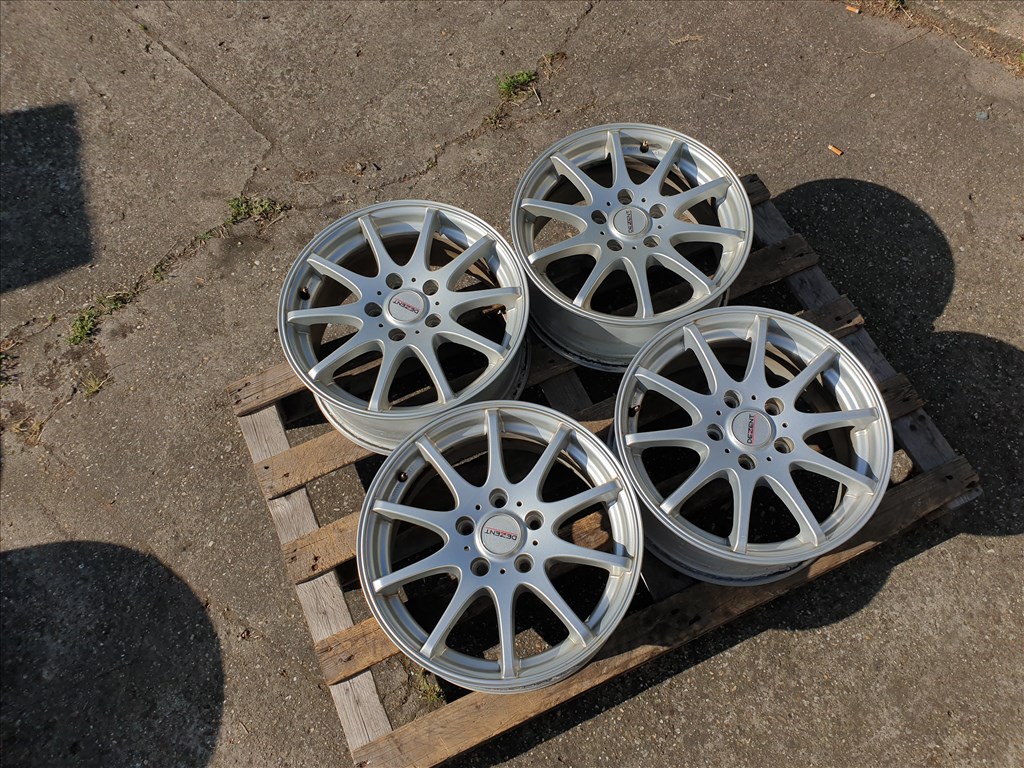 16" 5x114,3 Dezent 1. kép