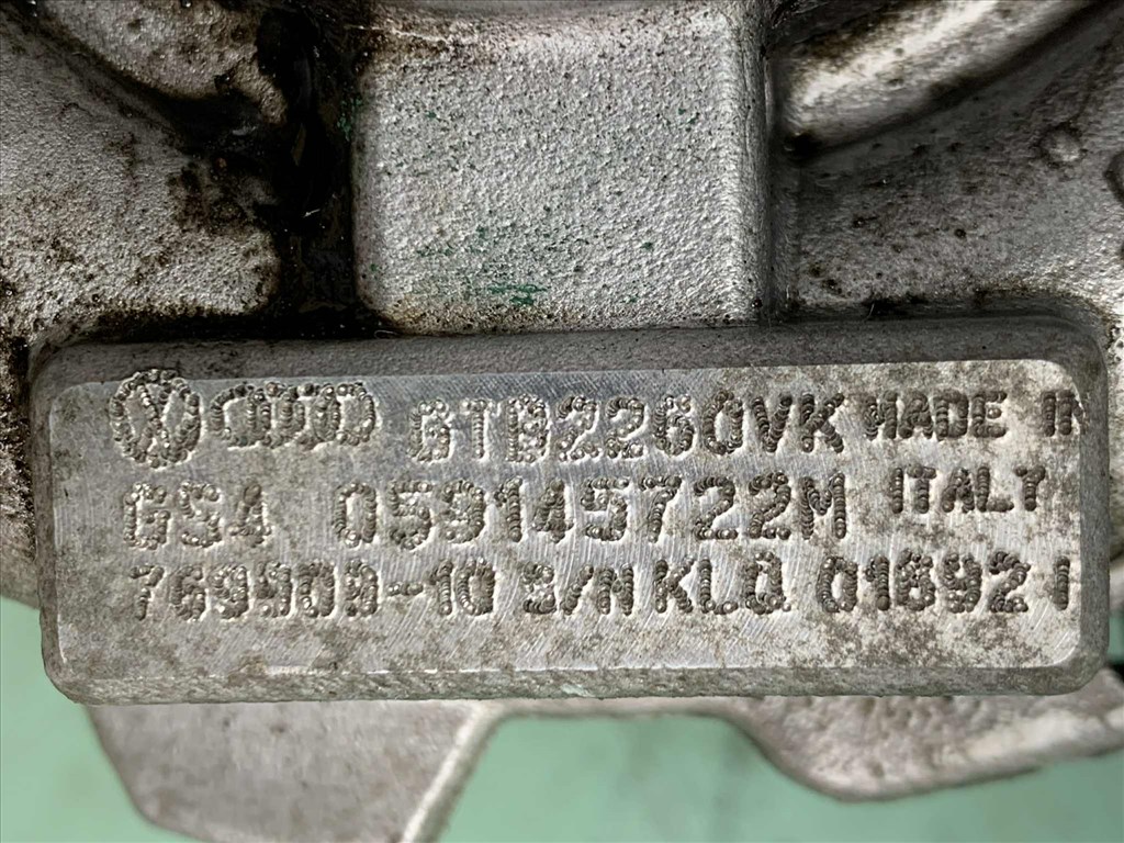 Audi Q7 3.0 TDI  turbo 059145722M 3. kép