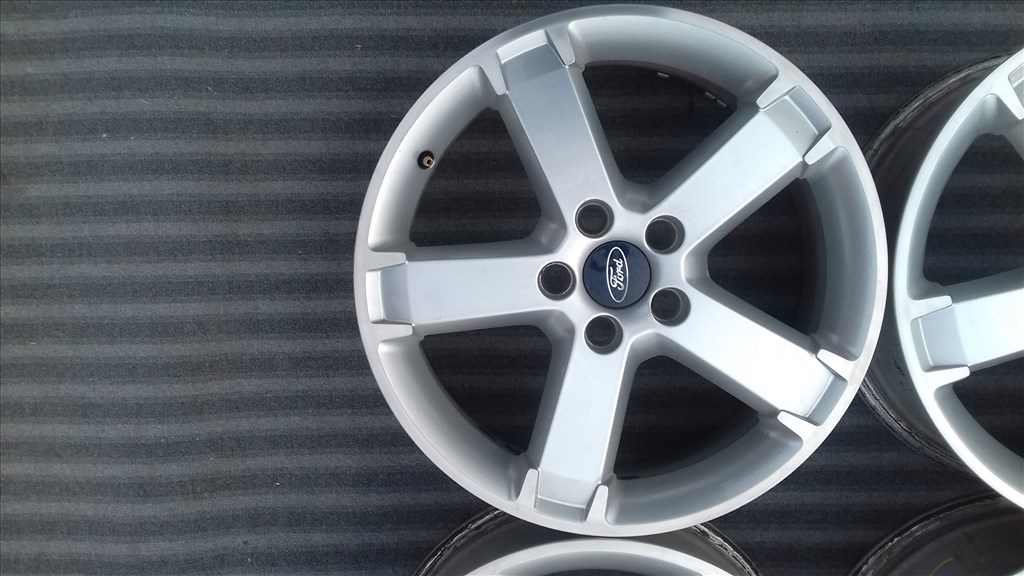  5x108 lyukosztású 6,5JJ 17" használt Ford (gyári felni) alufelni 2. kép