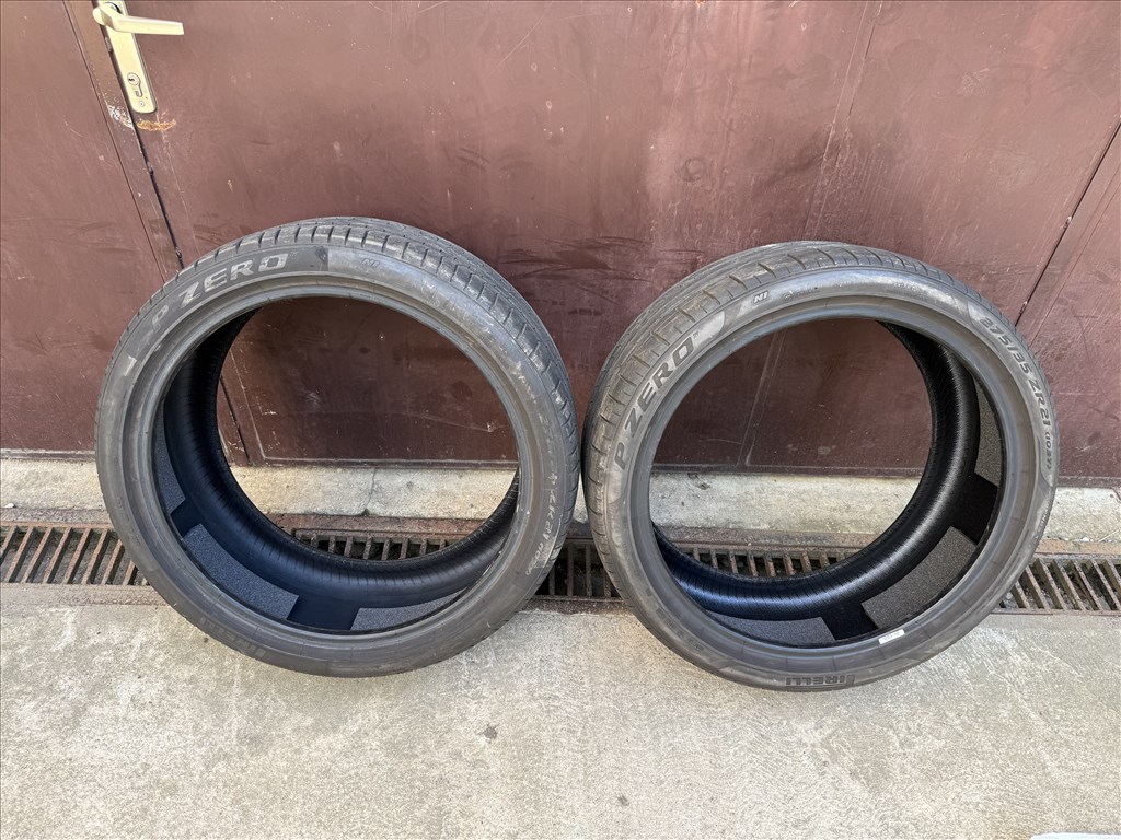 Tesla Model Y Performnace hátsó gumi Pirelli Pzero Pncs 275/35 R21 2db újszerű nyári gumi eladó 4. kép