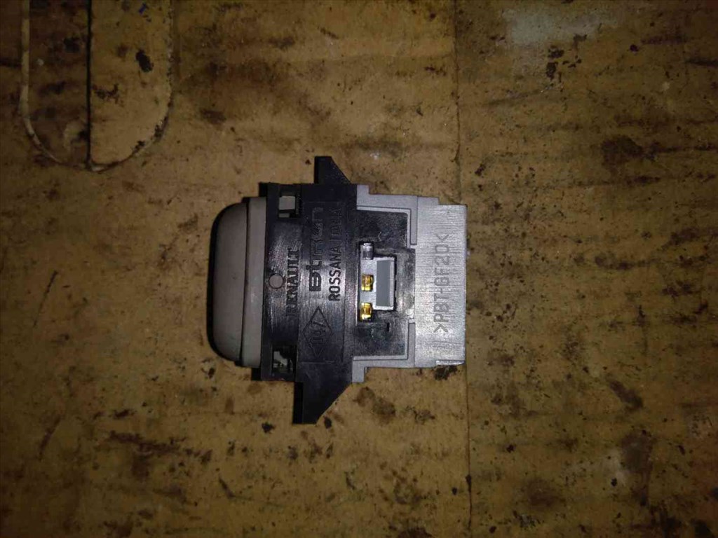 Renault Scenic Ablakemelõ Kapcsoló 7700433115 3. kép