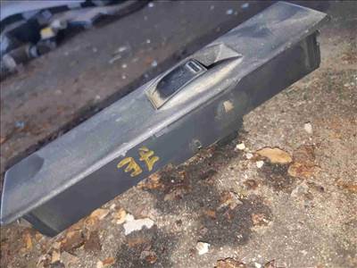 Suzuki Vitara Jobb Első Ablakemelő Kapcsoló