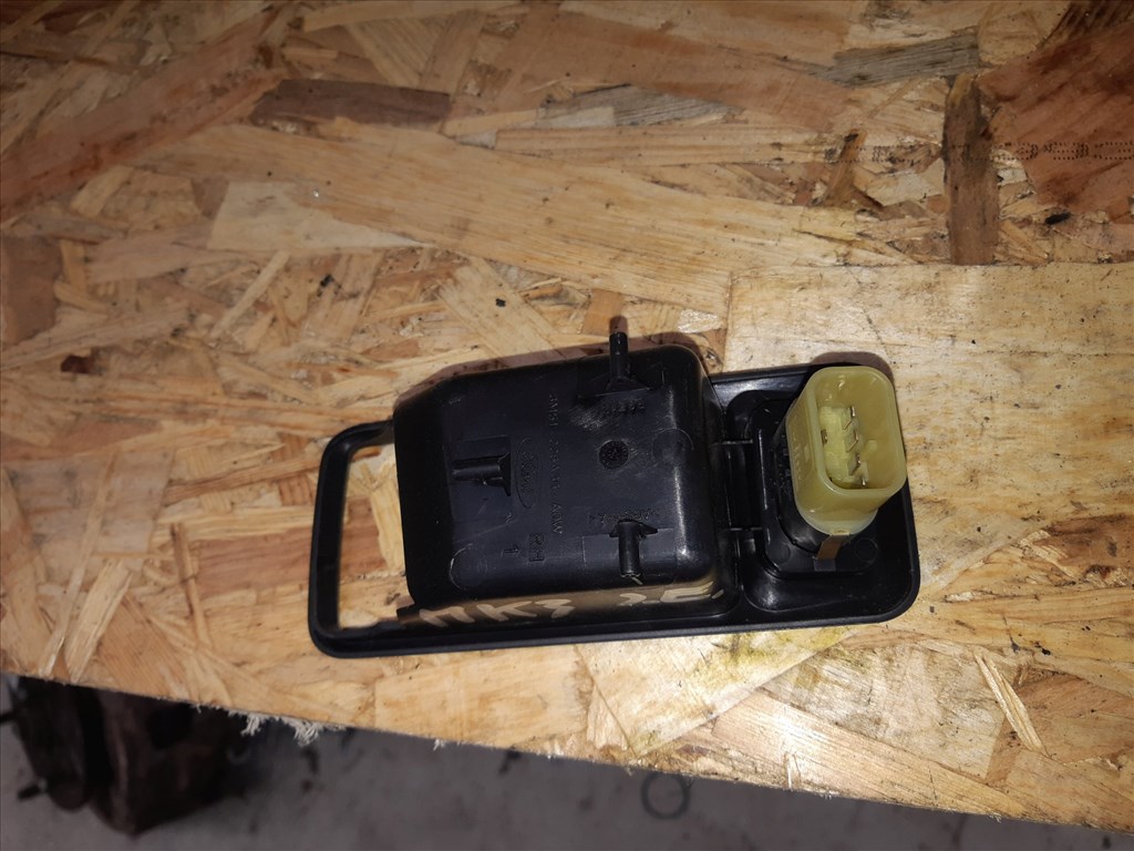 Ford Focus III Jobb Elsõ Ablakemelõ Kapcsoló 3M51226A38AD 2. kép