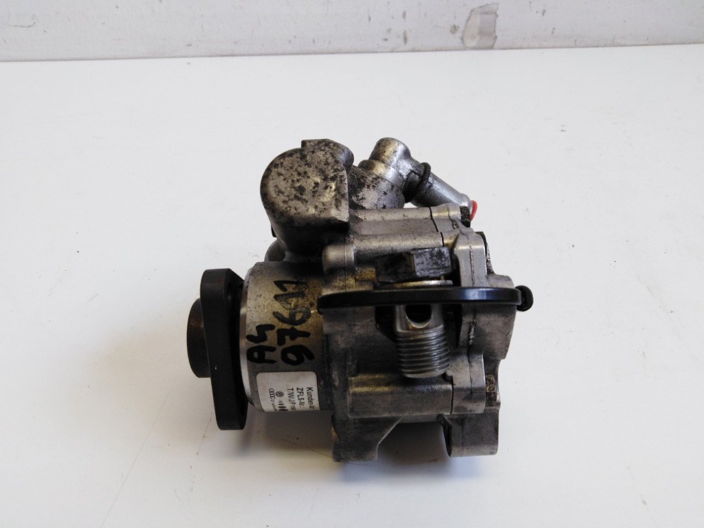 Audi A4 (8E B7) kormányszervó szivattyú hidraulikus 8E0145155 7690955108 1. kép