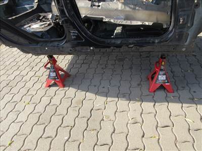Mini Countryman (R60) jobb küszöb