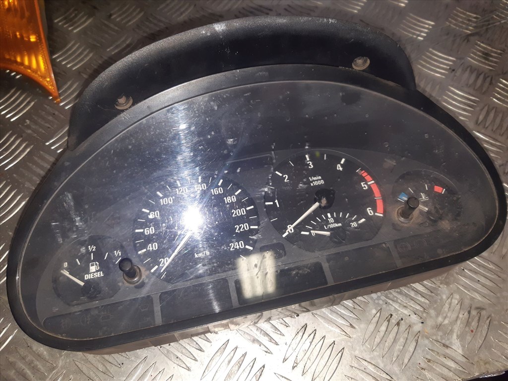 BMW 320D E46 Óraegység / Kilométeróra 8 386 096 1. kép