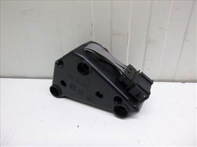 Volkswagen Golf plus bal első erősítő 1K0035463D