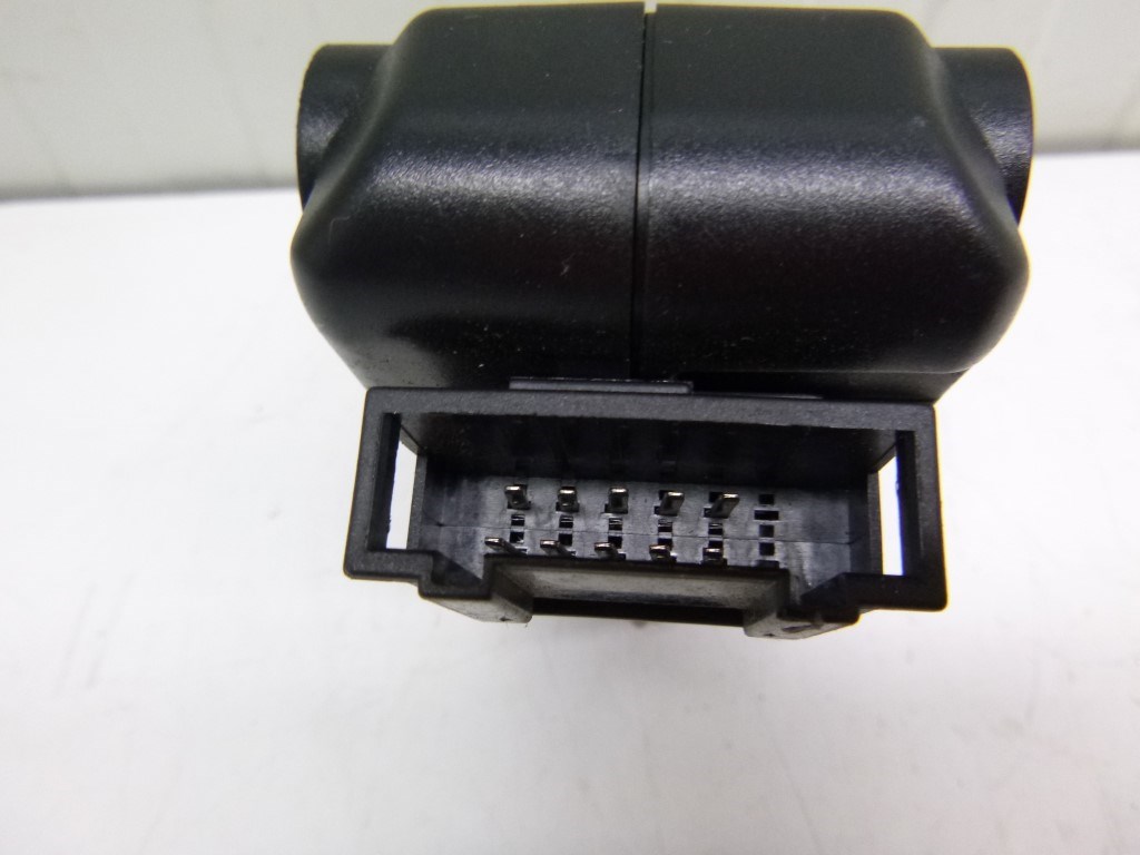 Volkswagen Golf plus bal elsõ erõsítõ 1K0035463D 2. kép