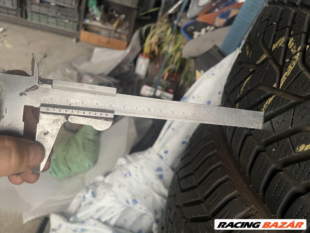  225/5018" újszerű Yokohama téli gumi gumi 2. kép