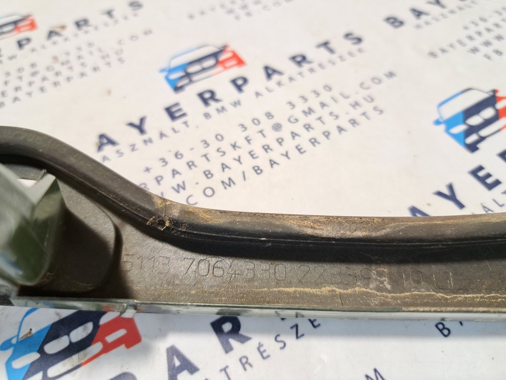 BMW E46 facelift coupe cabrio jobb elsõ zöld lámpamosós bajuszléc bajusz léc - hibás 2. kép