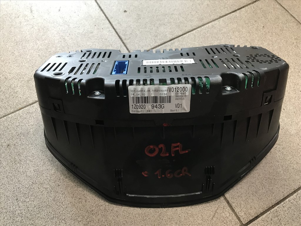 Skoda Octavia II FL - óracsoport (angol) 1z0920943g 2. kép