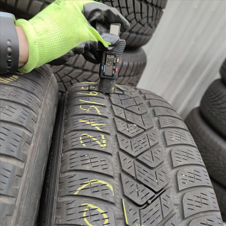 215/65 R17 Pirelli téli gumi 15000ft a 4db/50/ 4. kép