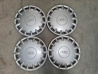 Audi A3 (8P) dísztárcsa szett R15 (24913) 8d0601147