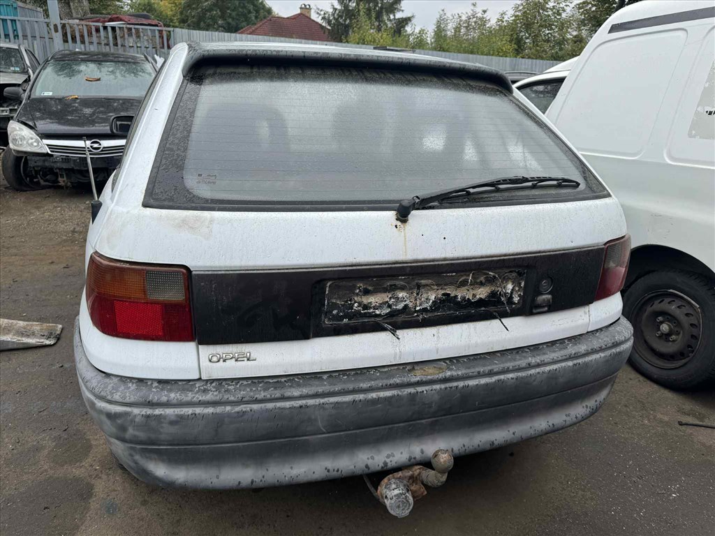 Opel Astra F 1.6 -X16SZR-  bontott alkatrészei 3. kép