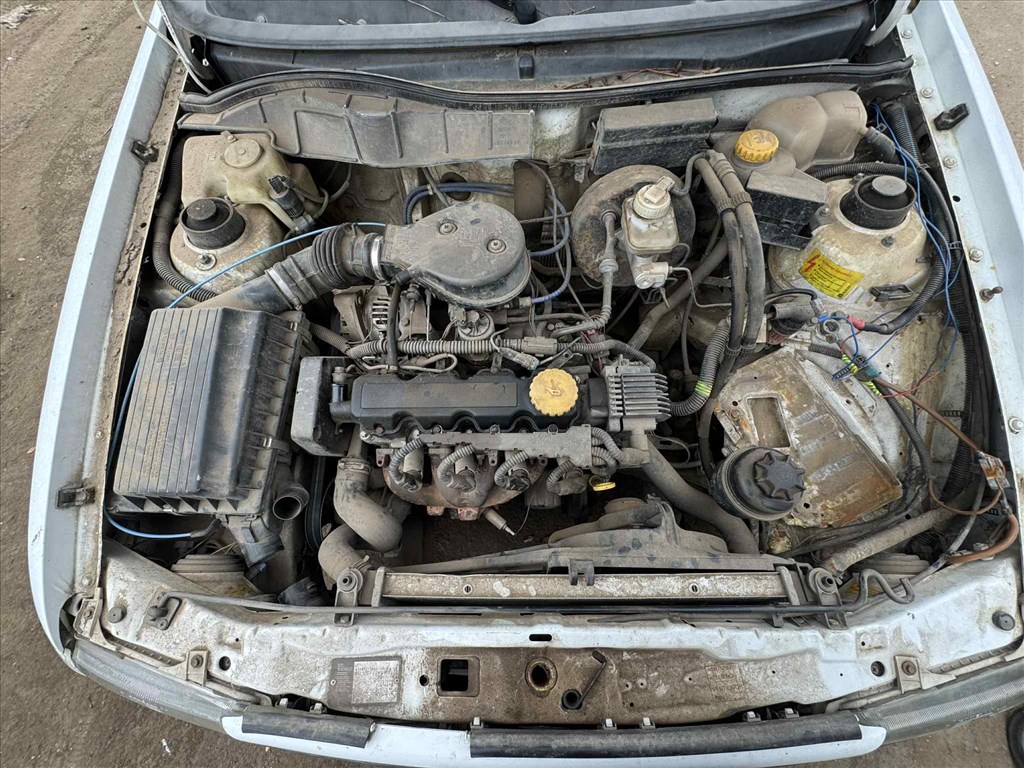 Opel Astra F 1.6 -X16SZR-  bontott alkatrészei 5. kép