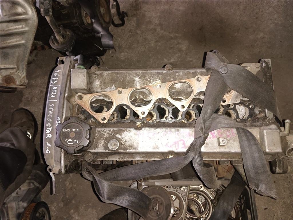 Mitsubishi Spacestar fűzött blokk hengerfejjel  1. kép