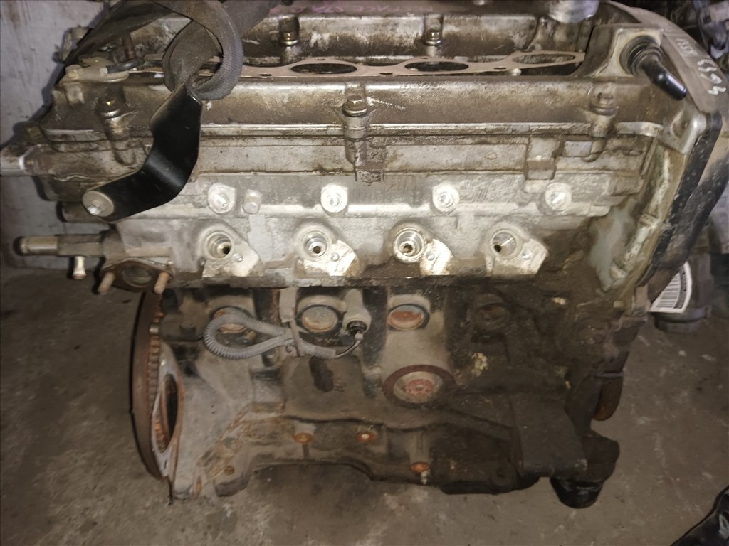 Mitsubishi Spacestar fűzött blokk hengerfejjel  3. kép