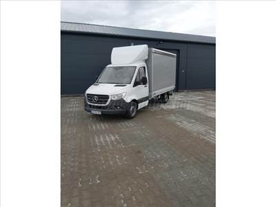 Eladó Mercedes Sprinter rolóponyvás jármű