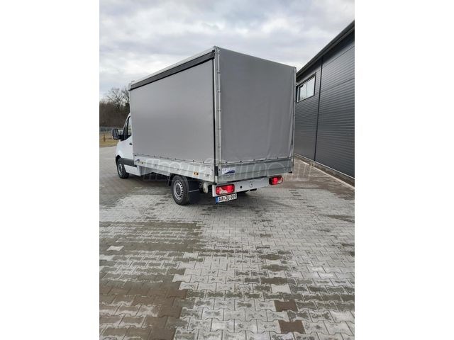 Eladó Mercedes Sprinter rolóponyvás jármű 2. kép