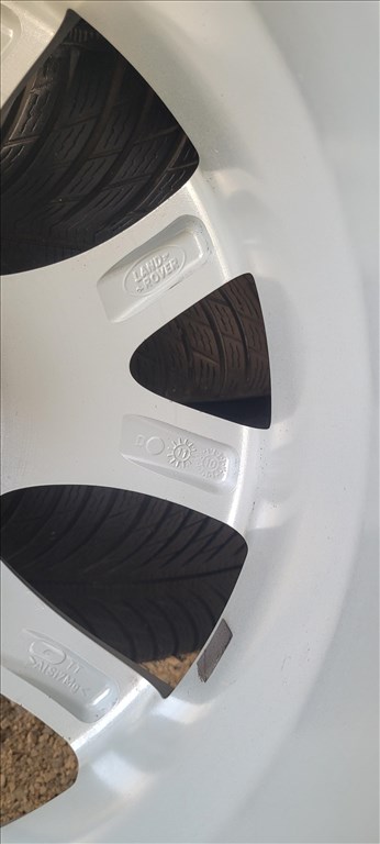  19" újszerű (gyári felni) alufelni, rajta 255/50 használt Michelin téli gumi gumi  6. kép