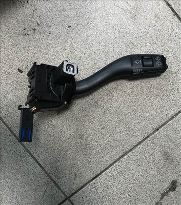 Audi A3 (8P) ablaktörlő kapcsoló 8p0953519a