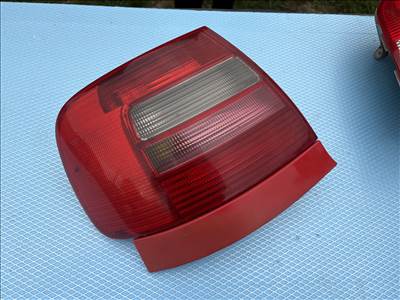 Audi A4 (B5 - 8D) Hátsó lámpa 