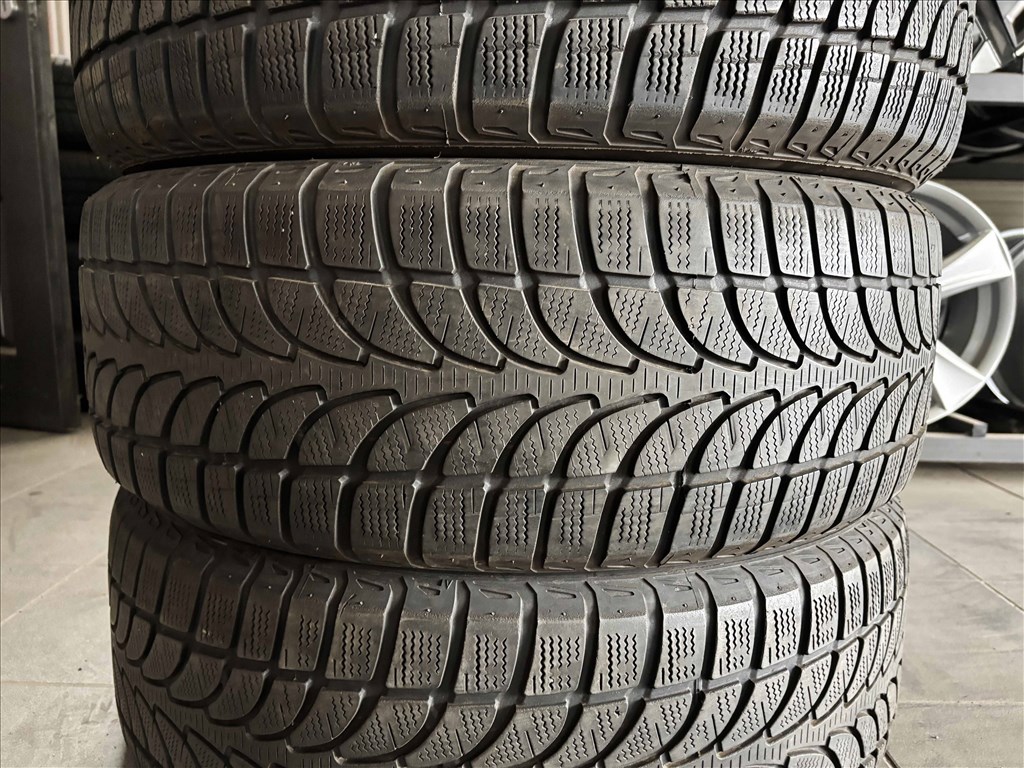 235/60 r18 Bridgestone 2021 téligumi 4db eladó 235/60r18 garnitúra 3. kép