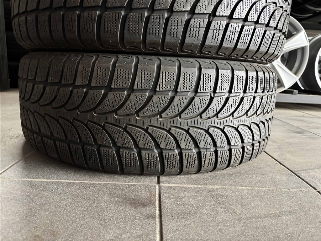 235/60 r18 Bridgestone 2021 téligumi 4db eladó 235/60r18 garnitúra 4. kép