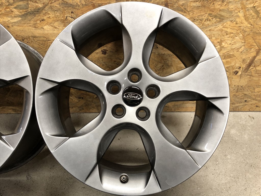18 col gyári Ford szenzoros alufelni 18 colos 5x108 7. kép