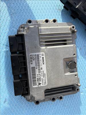 Dacia Logan I 1.4 motorvezérlő  s110140011