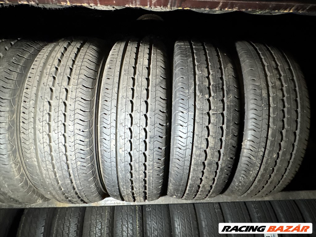 225/70 R15C Pirelli Chrono 112/110S | 8mm l 10db l DOT0614 1. kép