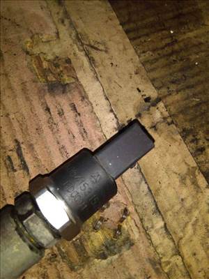 Mercedes Vito Üzemanyag Nyomás Érzékelő