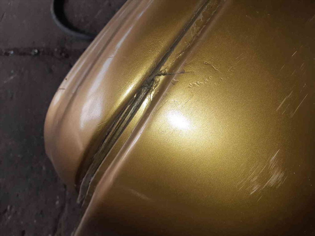 Suzuki Swift II 96-03 Hátsó Lökhárító 5. kép