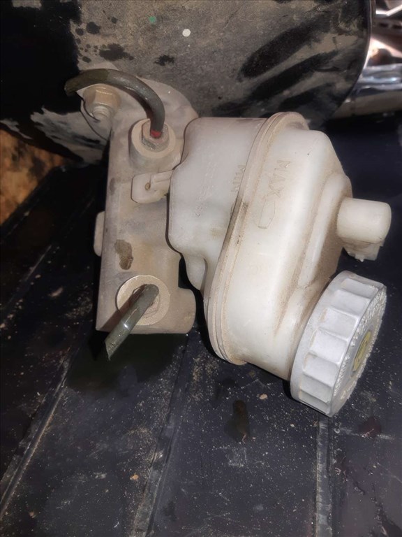 Suzuki Ignis 03-07 Fõfék Munkahenger  Fékfolyadék Tartály 2. kép