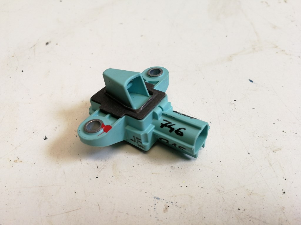 Audi A4 (8K B8) jobb elsõ légzsák oldalütés érzékelõ 8K0955557C 2. kép