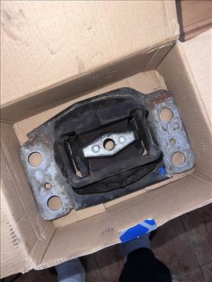 Ford Mondeo Mk4 Motortartó Bak 6G91-7M121-AC